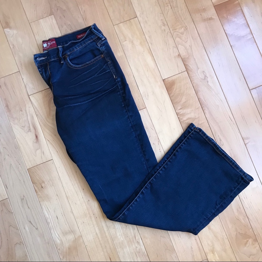 Lucky Brand dark wash bootcut jeans